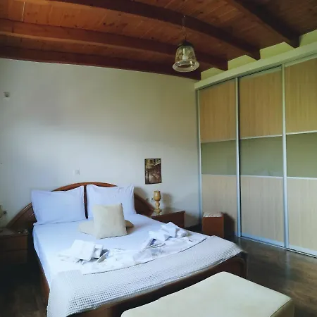 Villa Goros
